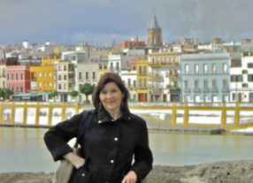 Seville, Spain, Karen McCann, Triana, living abroad, retire abroad, dancing in the fountain