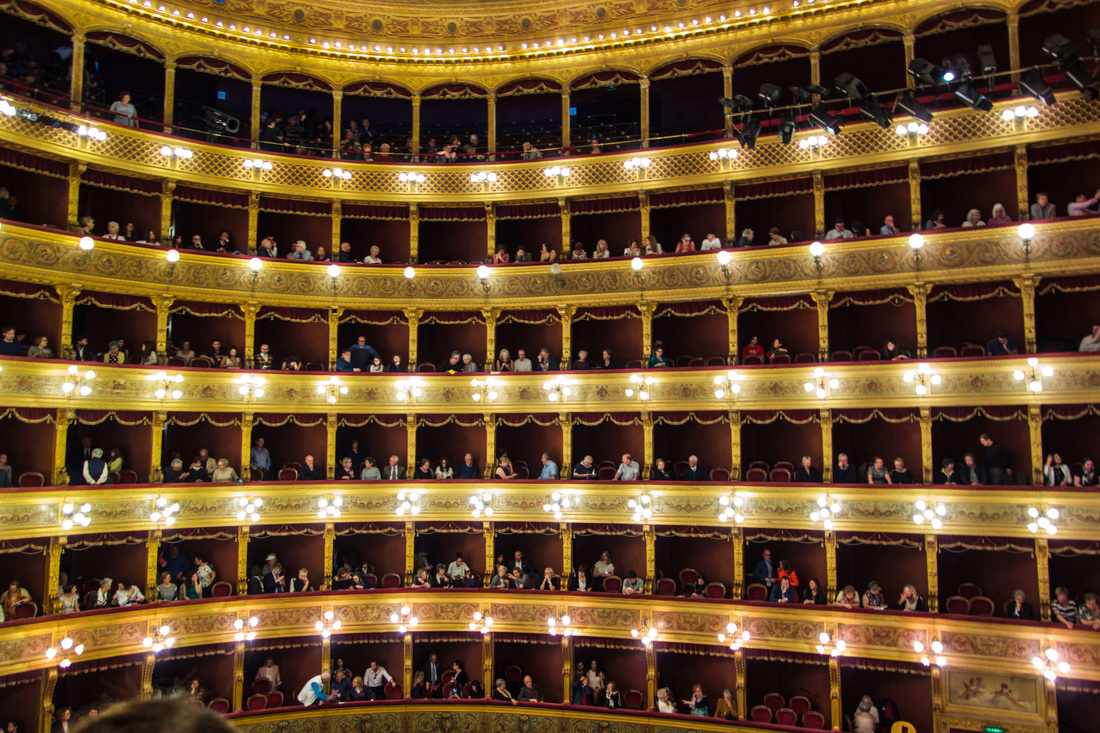 Palermo: Teatro Massimo Opera House / Karen McCann / EnjoyLivingAbroad.com