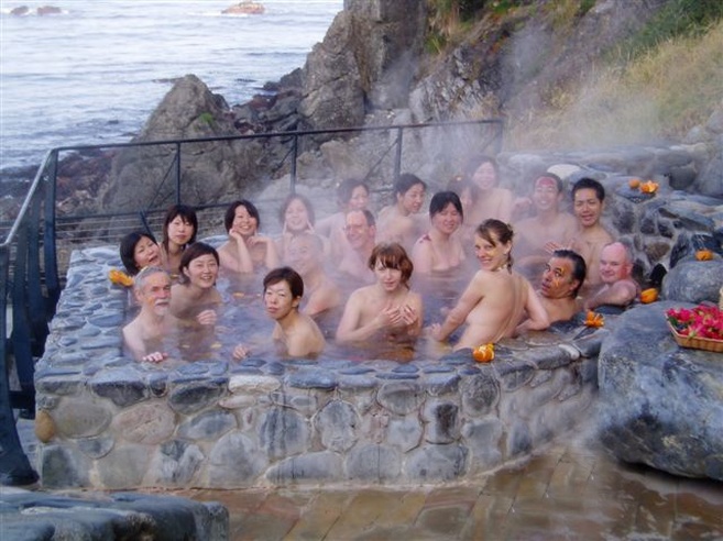 Adventure travel surprises | Esalen spring-fed hot tub | EnjoyLivingAbroad.com