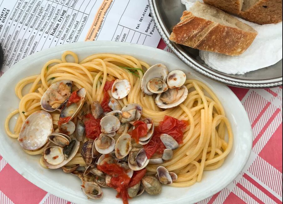 Spaghetti, Naples, Italy / Why We All Love Mediterranean Comfort Food / Karen McCann / EnjoyLivingAbroad.com