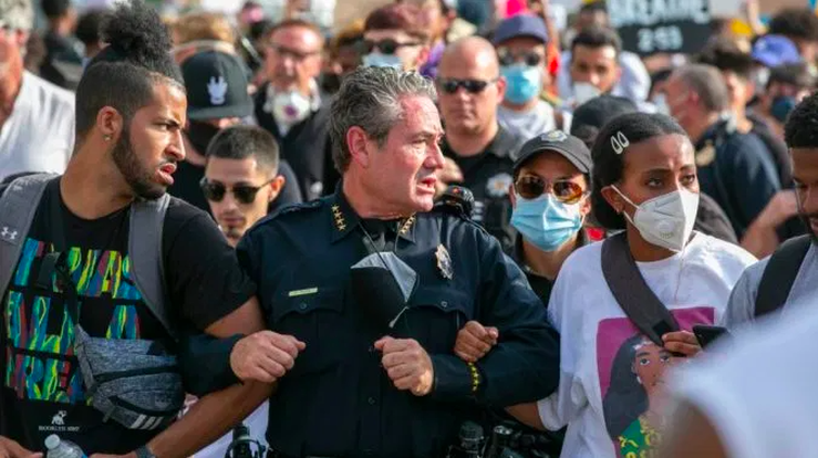 Denver Police Chief Marches with Peaceful Protesters /  / Karen McCann / EnjoyLivingAbroad.com