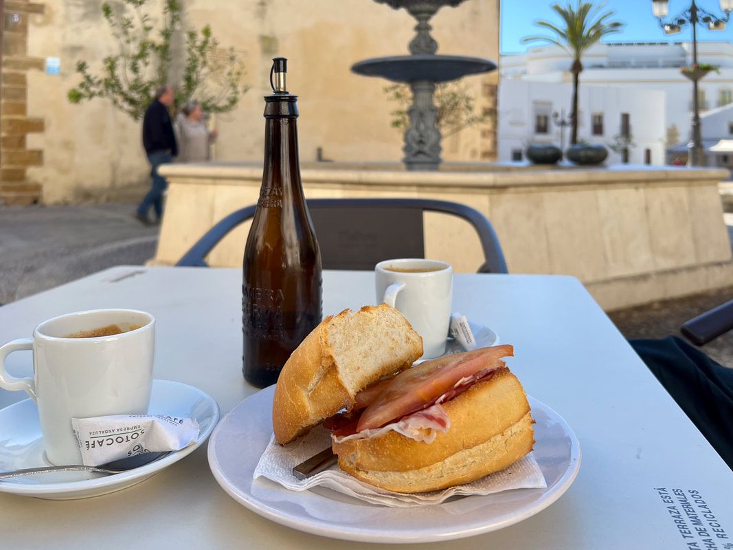 Rota, Spain / Out to Lunch, Cadiz & Seville, Spain / Karen McCann / EnjoyLivingAbroad.com